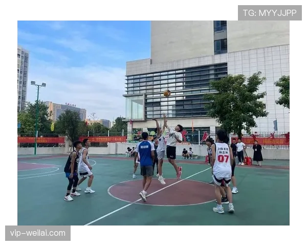 篮球圆柱体原则详解:如何界定进攻球员的活动范围? 篮球圆柱体原则详解:如何界定进攻球员的活动范围?